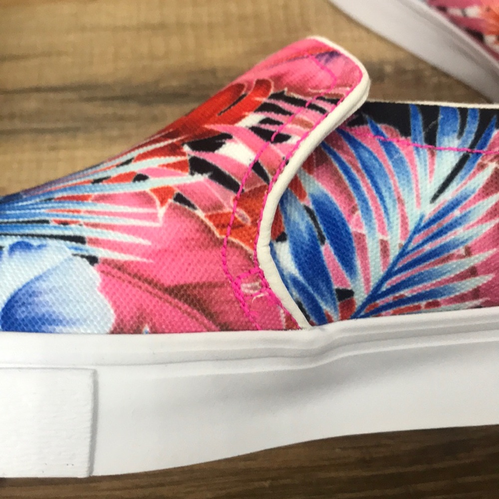 WMNS NIKE COURT ROYALE SLIP ON BRAND NEW - Picture 12 of 16